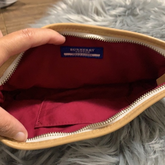 Burberry Bag - Picture 8 of 10